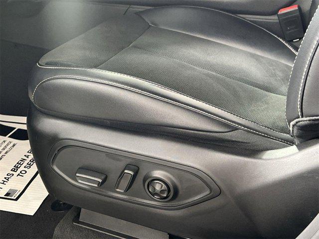 used 2022 Jeep Grand Cherokee car, priced at $31,000
