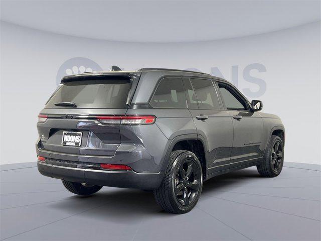 used 2022 Jeep Grand Cherokee car, priced at $31,000