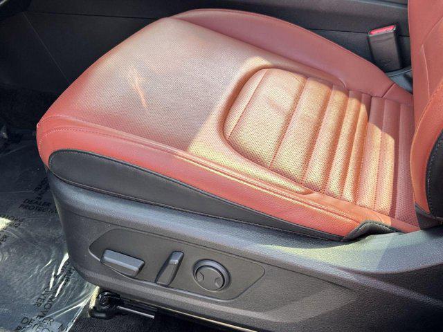 used 2023 Kia Sportage Hybrid car, priced at $28,000