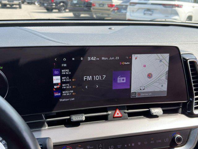 used 2023 Kia Sportage Hybrid car, priced at $28,000