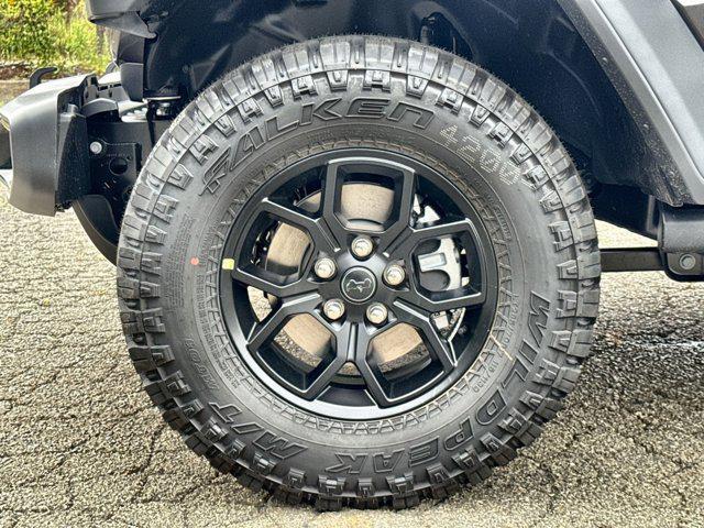 new 2025 Jeep Wrangler car, priced at $38,458