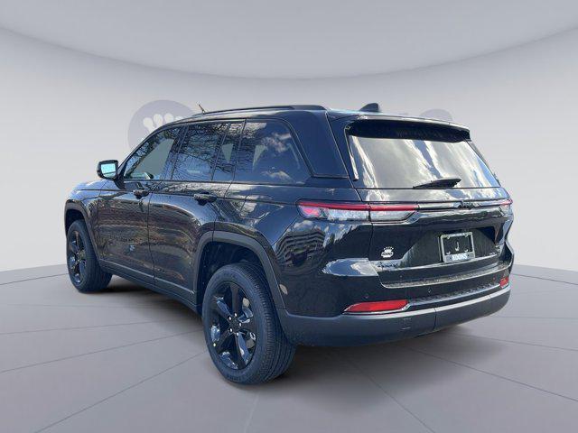 new 2025 Jeep Grand Cherokee car, priced at $38,182
