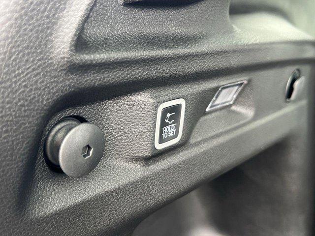 new 2025 Jeep Grand Cherokee L car, priced at $45,957