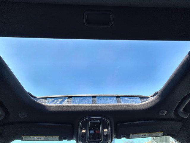 new 2025 Jeep Grand Cherokee car, priced at $37,507