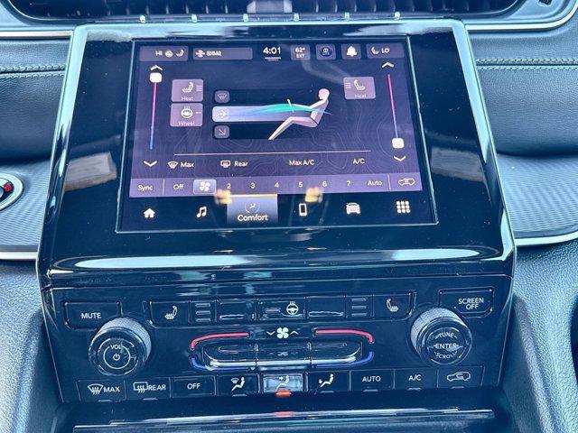 new 2025 Jeep Grand Cherokee car, priced at $37,507