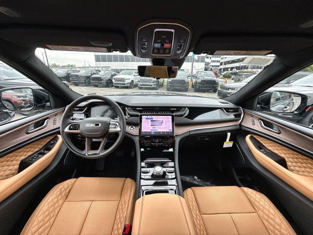new 2025 Jeep Grand Cherokee car, priced at $54,913
