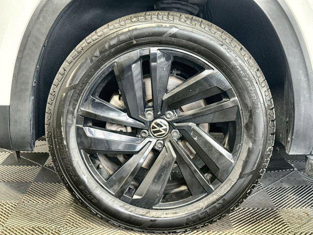 used 2021 Volkswagen Atlas car, priced at $21,000