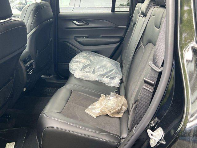 new 2025 Jeep Grand Cherokee car, priced at $38,182