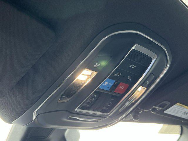 new 2025 Jeep Grand Cherokee car, priced at $38,182