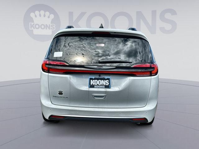 new 2026 Chrysler Pacifica car, priced at $46,698