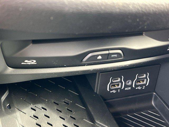 new 2025 Chrysler Pacifica car, priced at $52,679