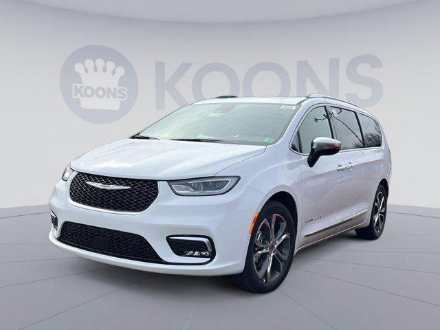 new 2025 Chrysler Pacifica car, priced at $52,679