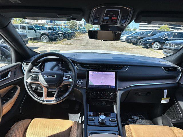 new 2025 Jeep Grand Cherokee car, priced at $53,567
