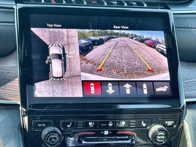 new 2025 Jeep Grand Cherokee car, priced at $53,567