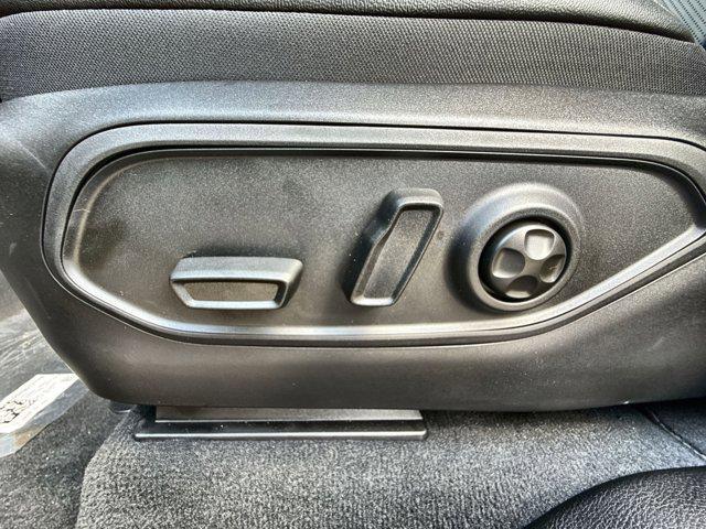 new 2025 Jeep Grand Cherokee car, priced at $43,227