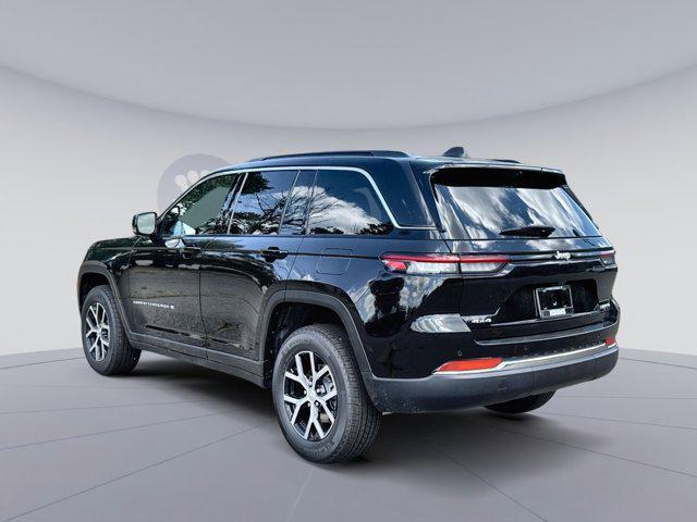 new 2025 Jeep Grand Cherokee car, priced at $43,227