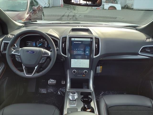 new 2024 Ford Edge car, priced at $45,399