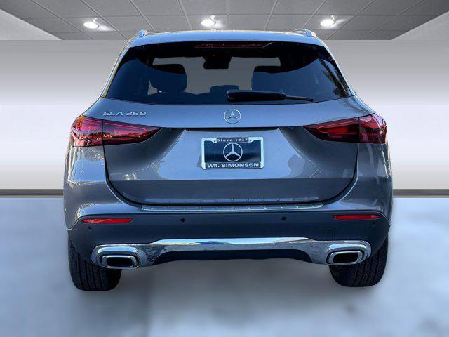 new 2026 Mercedes-Benz GLA 250 car, priced at $47,305