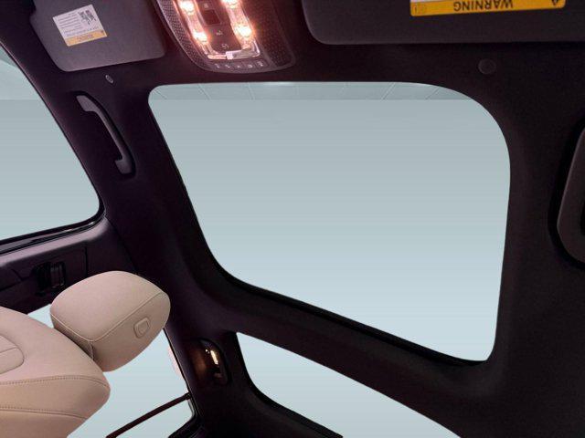 new 2026 Mercedes-Benz GLB 250 car, priced at $47,605