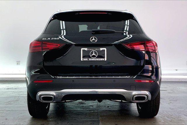 new 2025 Mercedes-Benz GLA 250 car, priced at $46,670