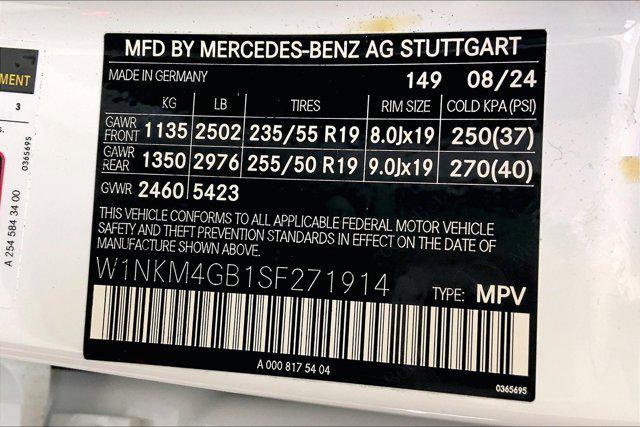 new 2025 Mercedes-Benz GLC 300 car, priced at $55,025