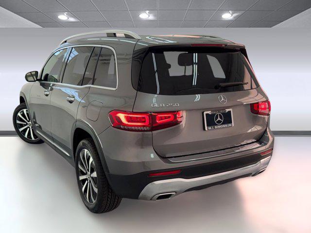 used 2022 Mercedes-Benz GLB 250 car, priced at $28,999