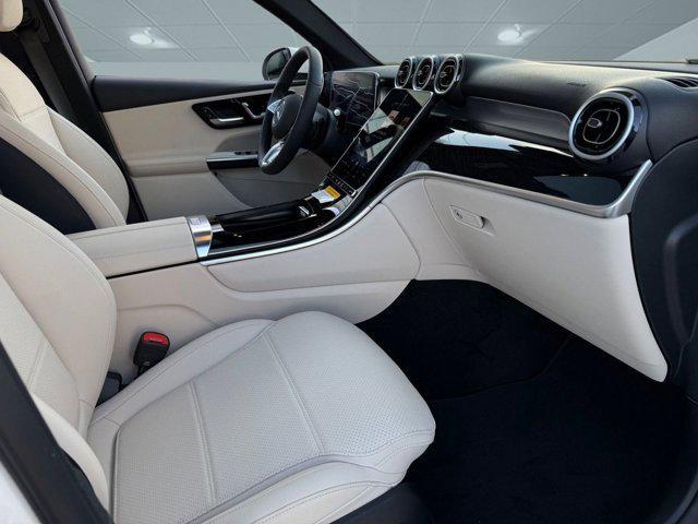 new 2025 Mercedes-Benz GLC 300 car, priced at $52,825