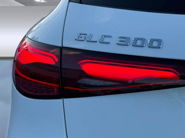 new 2025 Mercedes-Benz GLC 300 car, priced at $52,825