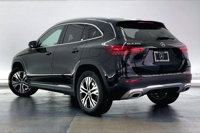 new 2025 Mercedes-Benz GLA 250 car, priced at $42,250