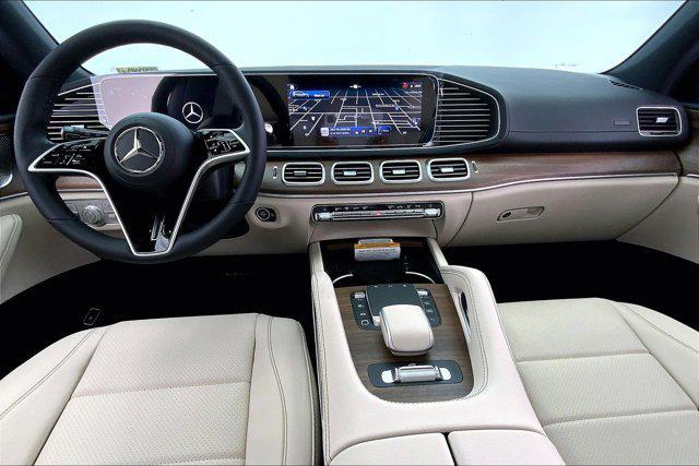 new 2025 Mercedes-Benz GLS 450 car, priced at $93,010