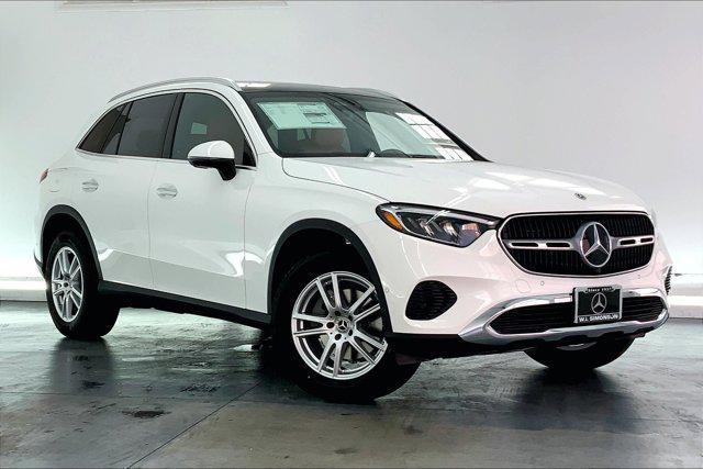 new 2025 Mercedes-Benz GLC 300 car, priced at $52,625