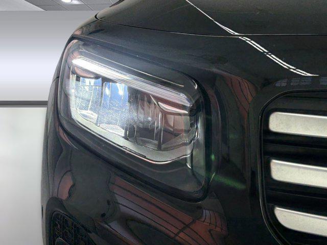 used 2025 Mercedes-Benz GLB 250 car, priced at $38,988