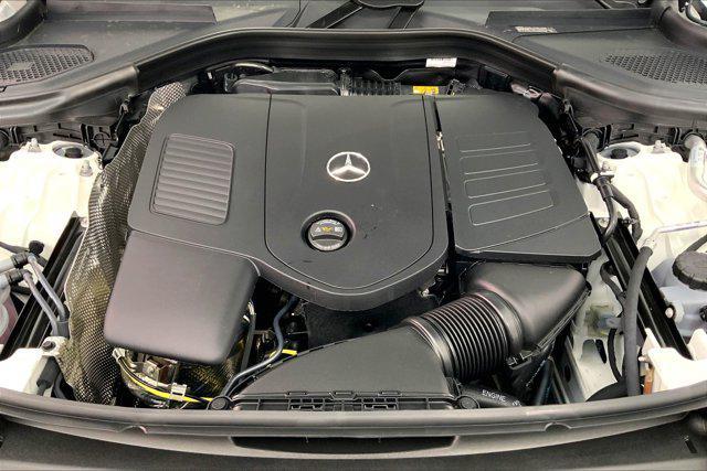 new 2025 Mercedes-Benz GLC 300 car, priced at $52,625