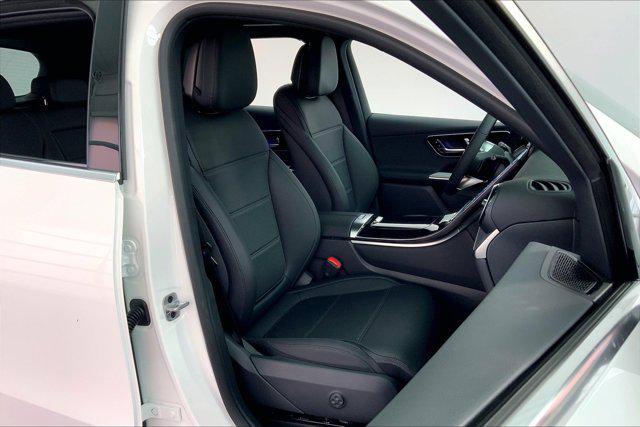 new 2025 Mercedes-Benz GLC 300 car, priced at $52,625