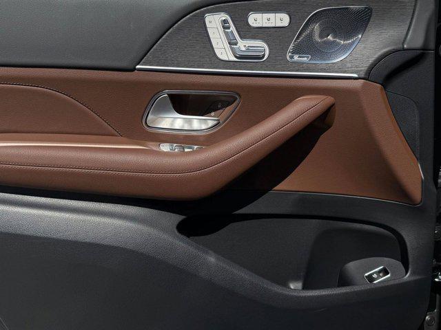 new 2025 Mercedes-Benz GLE 350 car, priced at $65,925