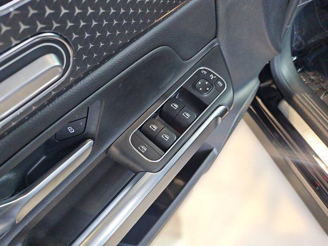 new 2025 Mercedes-Benz GLB 250 car, priced at $50,110