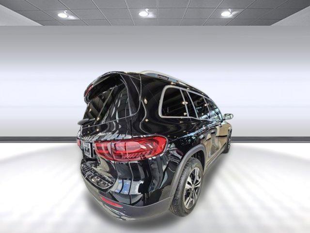 new 2025 Mercedes-Benz GLB 250 car, priced at $50,110