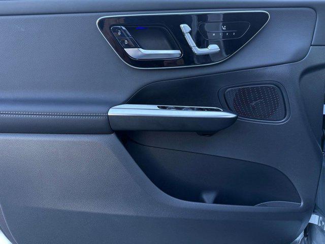 new 2025 Mercedes-Benz GLC 350e car, priced at $68,300