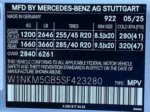 new 2025 Mercedes-Benz GLC 350e car, priced at $68,300