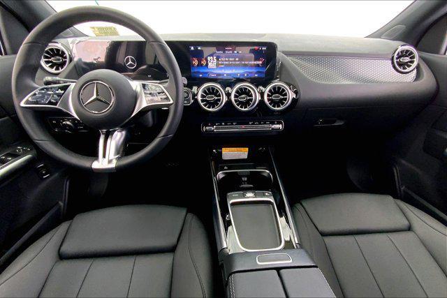 new 2025 Mercedes-Benz GLA 250 car, priced at $46,595