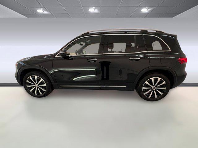used 2023 Mercedes-Benz GLB 250 car, priced at $30,688