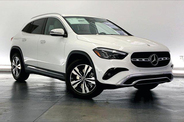 new 2025 Mercedes-Benz GLA 250 car, priced at $44,620