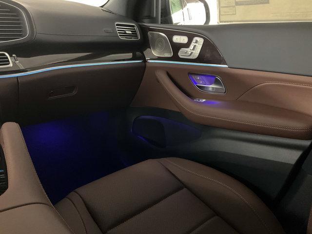 new 2025 Mercedes-Benz GLS 450 car, priced at $98,015