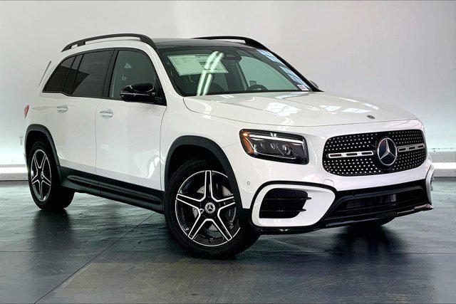 new 2025 Mercedes-Benz GLB 250 car, priced at $53,665