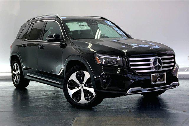 new 2025 Mercedes-Benz GLB 250 car, priced at $48,220