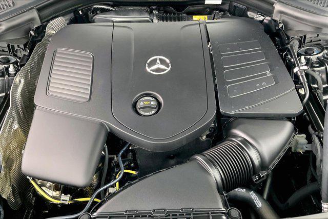 new 2025 Mercedes-Benz GLC 300 car, priced at $53,955