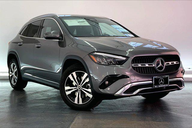 new 2025 Mercedes-Benz GLA 250 car, priced at $46,320