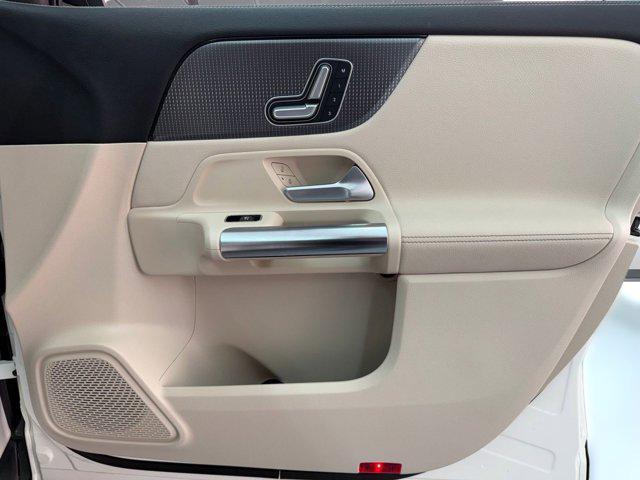 used 2022 Mercedes-Benz GLA 250 car, priced at $25,999