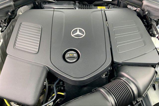 new 2025 Mercedes-Benz GLC 300 car, priced at $52,825