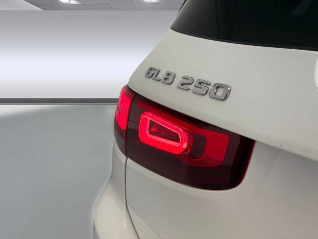 used 2022 Mercedes-Benz GLB 250 car, priced at $30,888